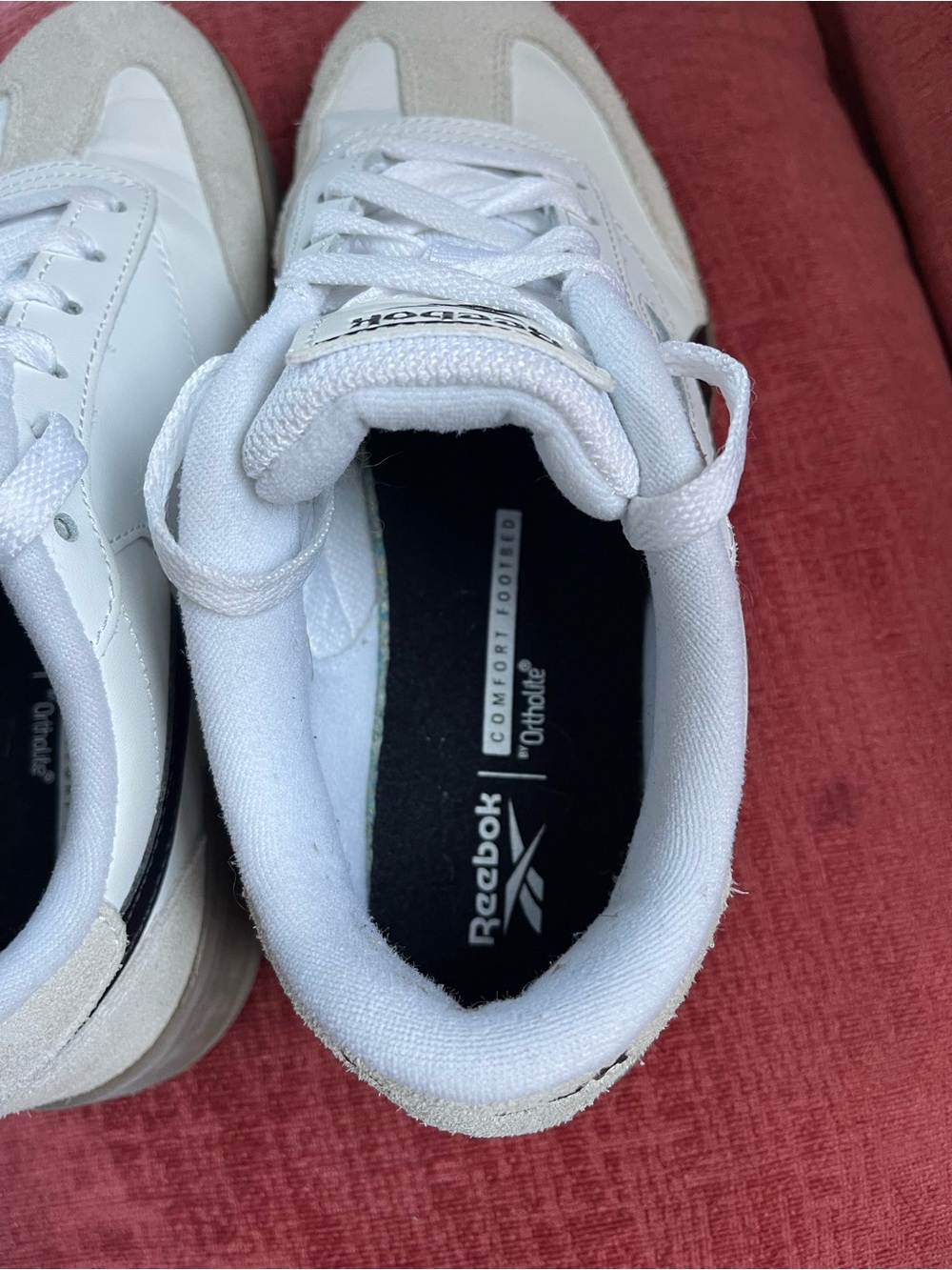 Reebok Classic Low-Top Sneakers, 6.5 - Picture 4 of 7